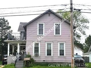 1663 Doty St, Oshkosh, WI 54902