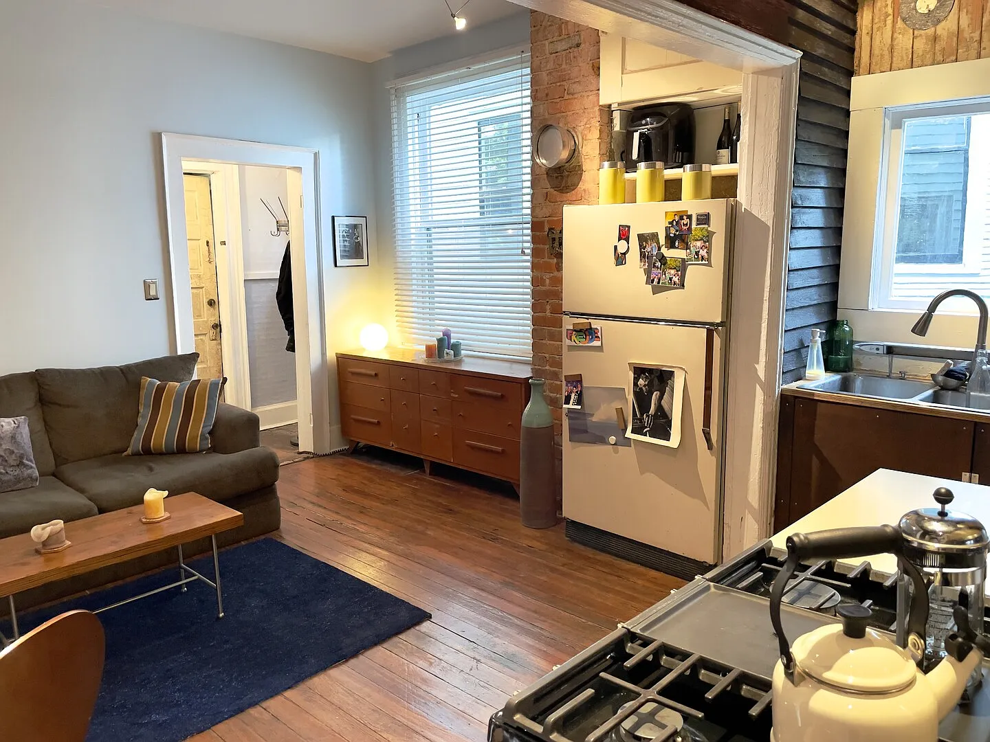 Artistic One-Bedroom — Photo 3