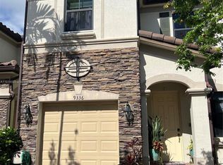9336 W 34th Ct, Hialeah, FL 33018