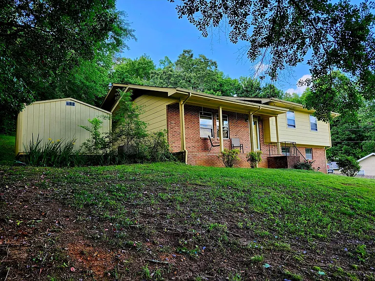 6067 Browntown Rd — Photo 2