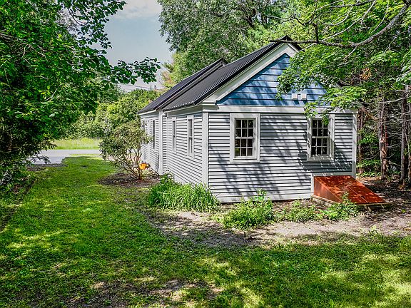 2nd image of 7 Pike Avenue
