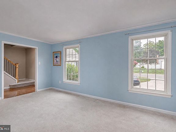 4th image of 507 Perry Dr