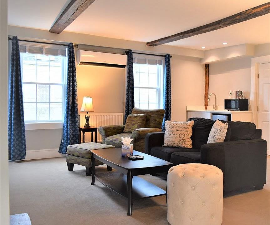 1st image of 14 Catherine St #3