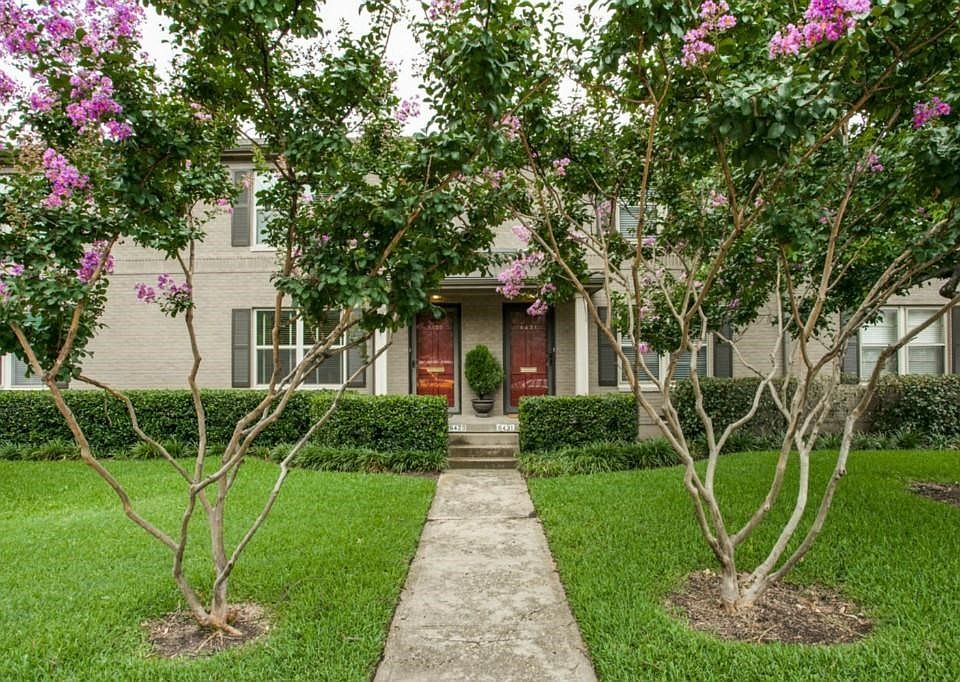 1st image of 6431 Bordeaux Ave #6431