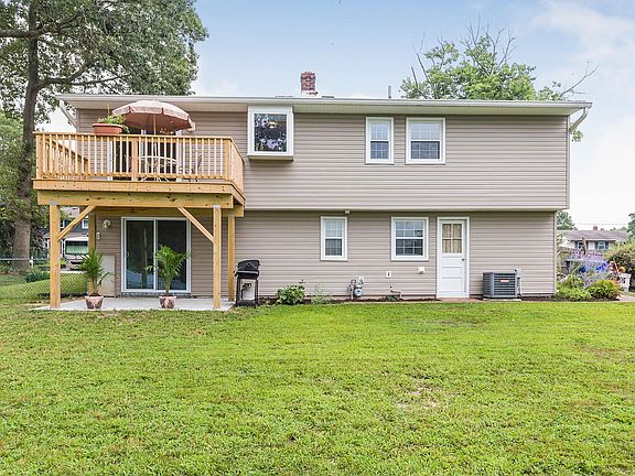 5th image of 1081 Mulberry Pl
