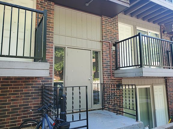 2nd image of 4130-4132 Fisher St #4132-12