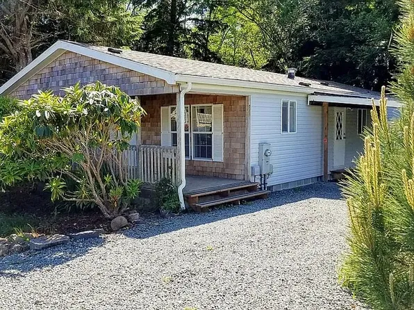123 S Neptune St, Rockaway Beach, OR 97136