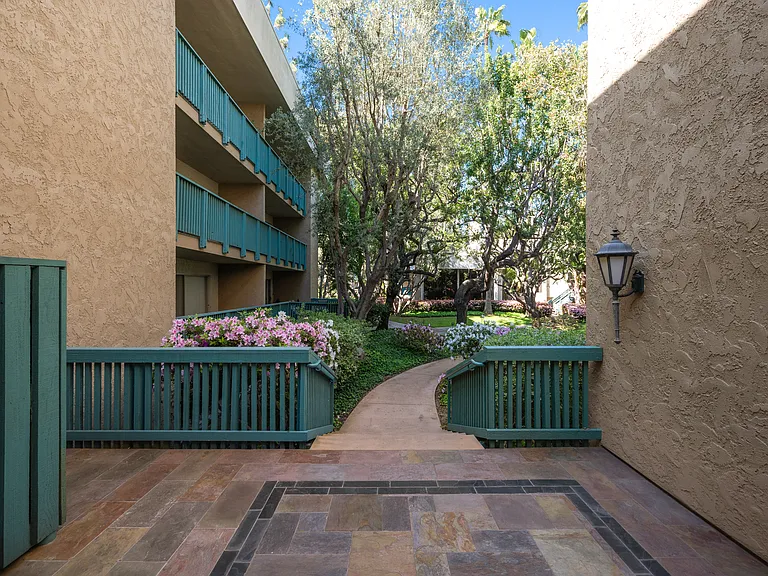 436 N Bellflower Blvd #201 — Photo 39