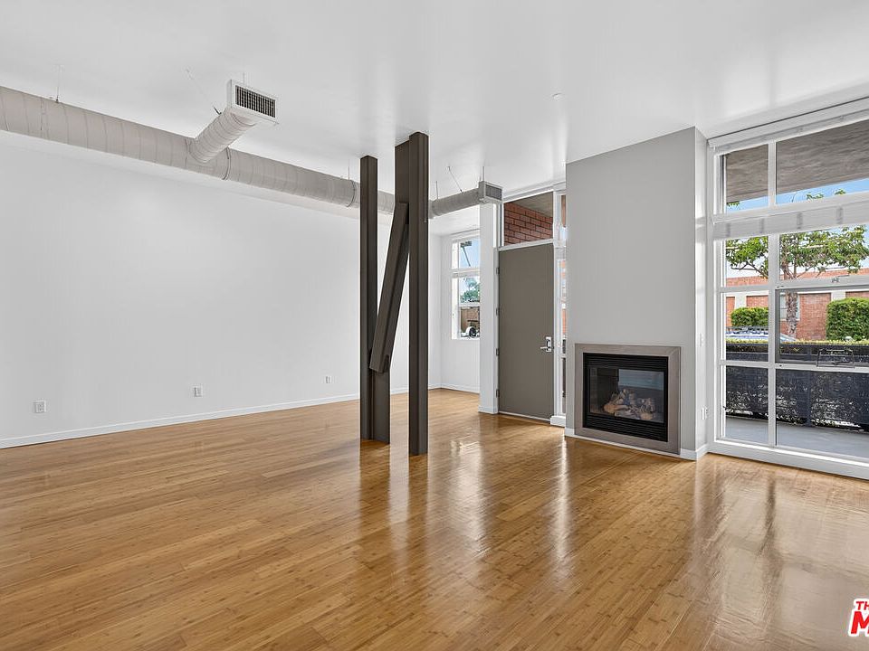 1st image of 1912 Broadway APT 103