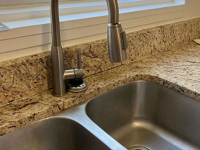 10620 Weymouth St #101 — Photo 64