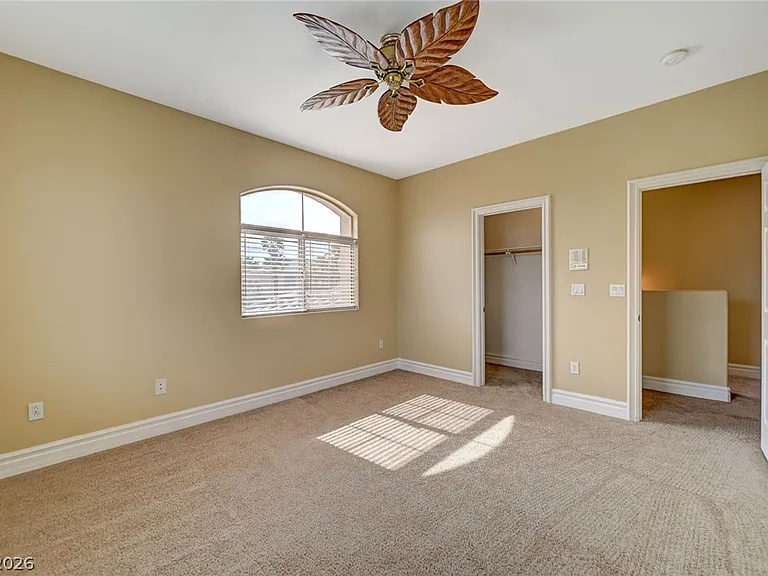 9462 Castillana Ct — Photo 28