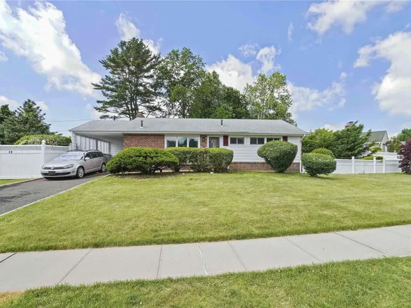 79 Georgia Drive, Syosset, NY 11791