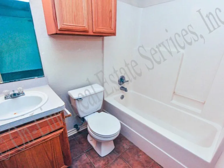 924 Willow Pond St #A — Photo 12