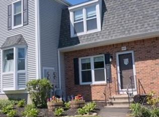 89 Summerhill Rd #89, Wallingford, CT 06492