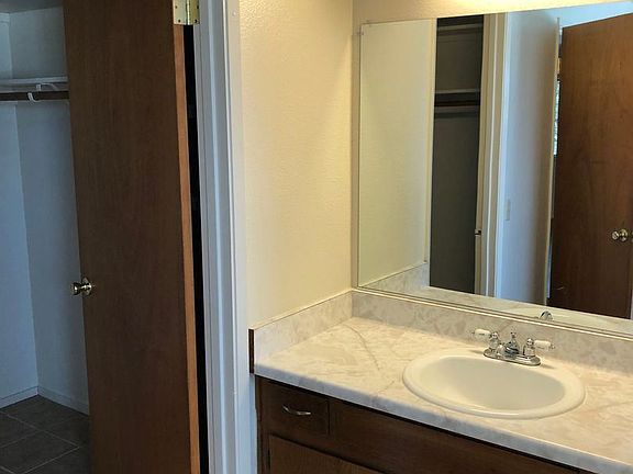 5th image of 696 Casanova Ave APT 22