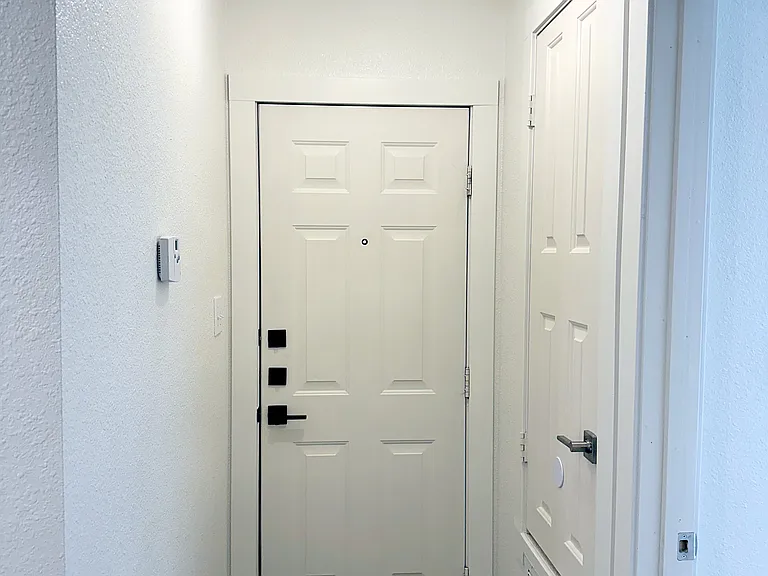 7905 Santa Catalina — Photo 10