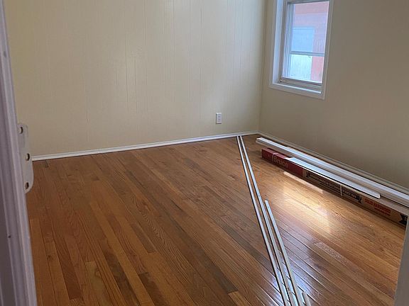 4th image of 12706 89th Ave