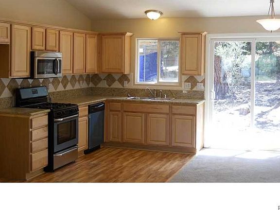 4th image of 349 Vista Ave