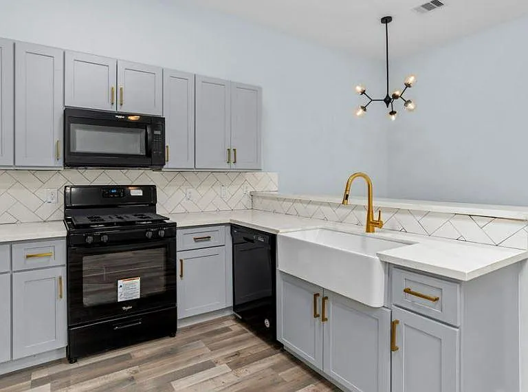 7321 Price St #B — Photo 4