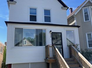 9332 S Luella Ave, Chicago, IL 60617