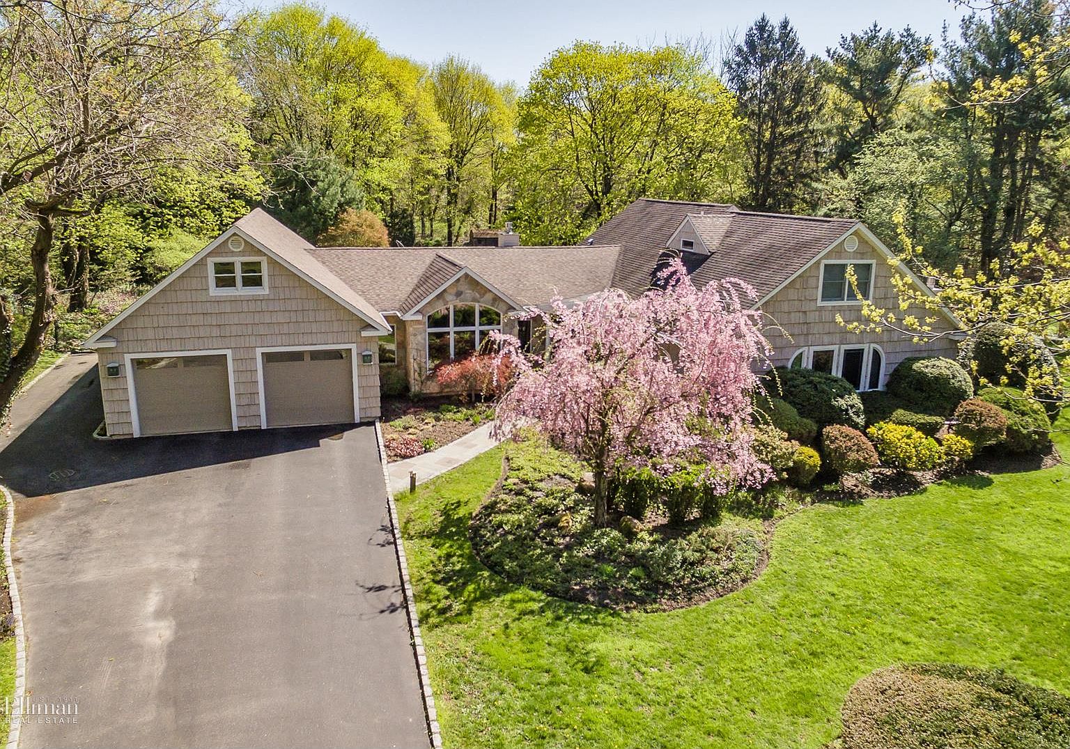 37 W Maple Rd, Greenlawn, NY 11740 Zillow