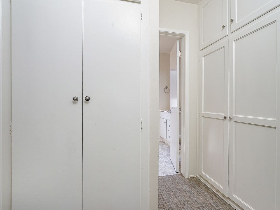 Lots of storage space in hallway