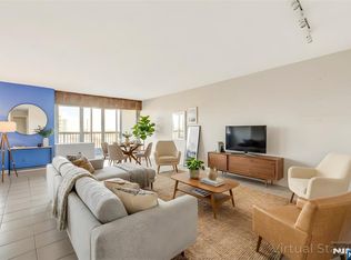 5 Horizon Rd #907, Fort Lee, NJ 07024