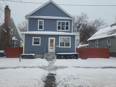 819 S Jackson St, Waukegan, IL, 60085