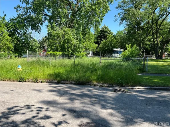 2226 Mackenna Ave #36, Niagara Falls, NY 14303