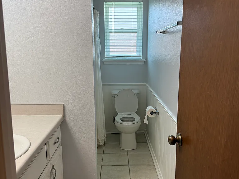 14 Adams Ave NE #B — Photo 9