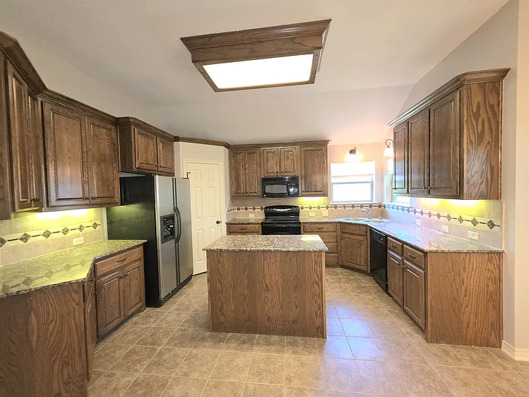 5020 Sean Patrick Gln — Photo 10