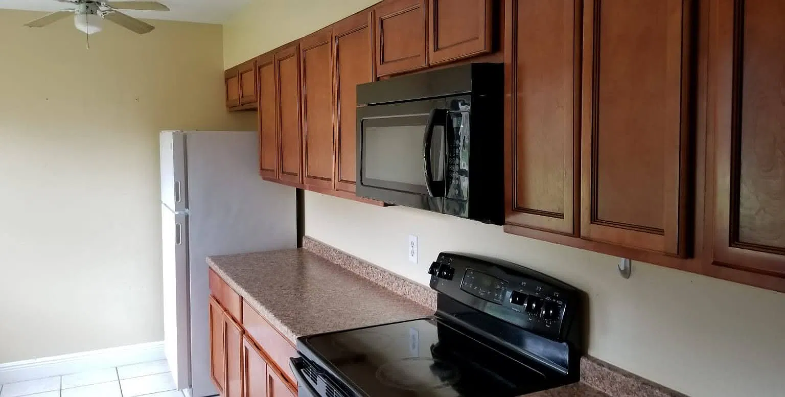 11611 Sarita Ct — Photo 2