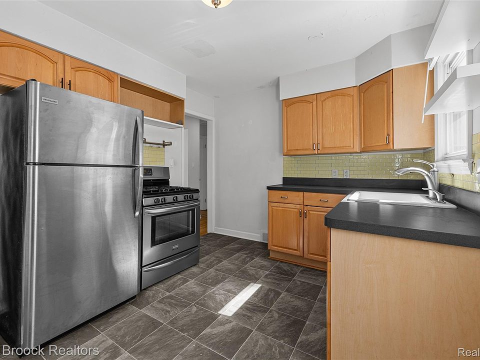 450 E Maplehurst St, photo 5