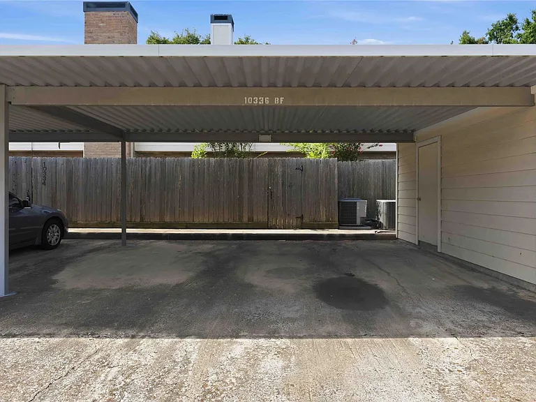 10336 Briar Forest Dr — Photo 18