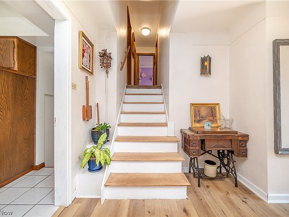 4th image of 6670 James St