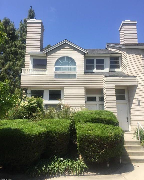 1st image of 925 Gilbert Ln