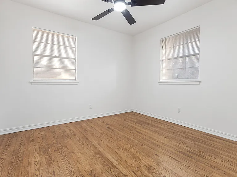 513 Inwood Dr — Photo 8