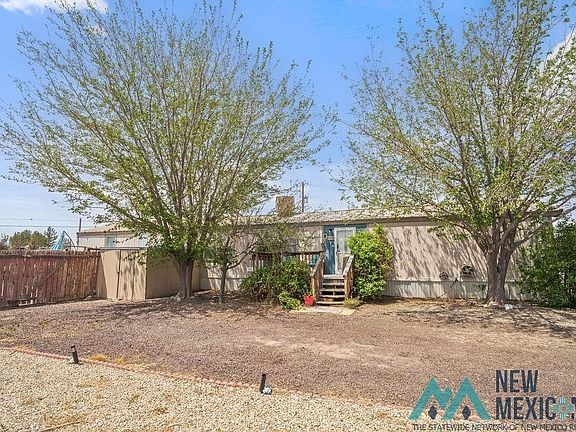 2nd image of 516 N Acoma Dr