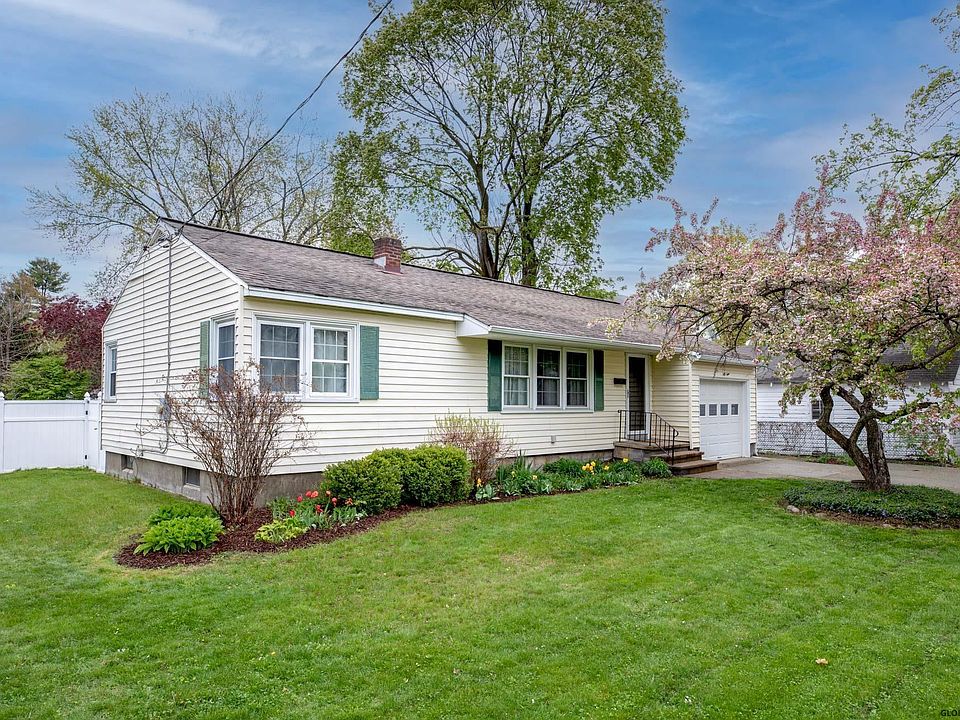 1st image of 59 Grove Ave