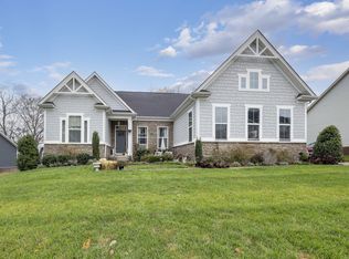 1028 Crutcher Station Dr, Hendersonville, TN 37075