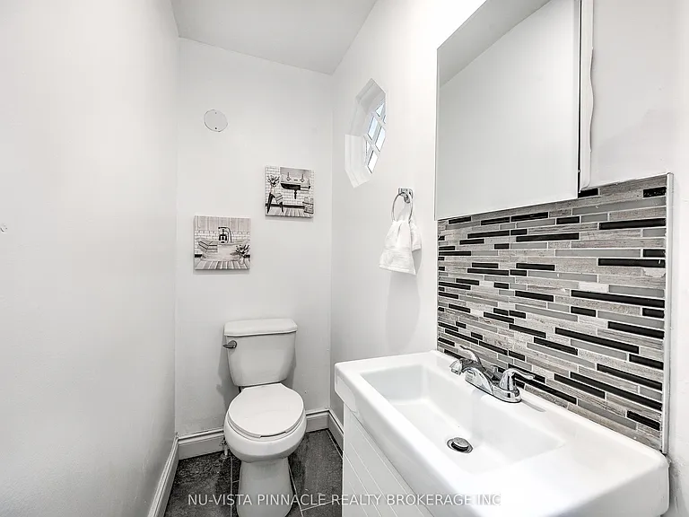 1632 Churchill Ave — Photo 16