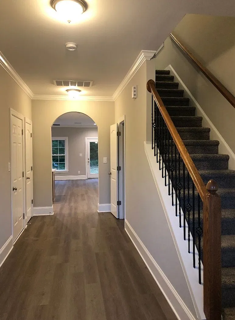 Brand, new construction — Photo 4