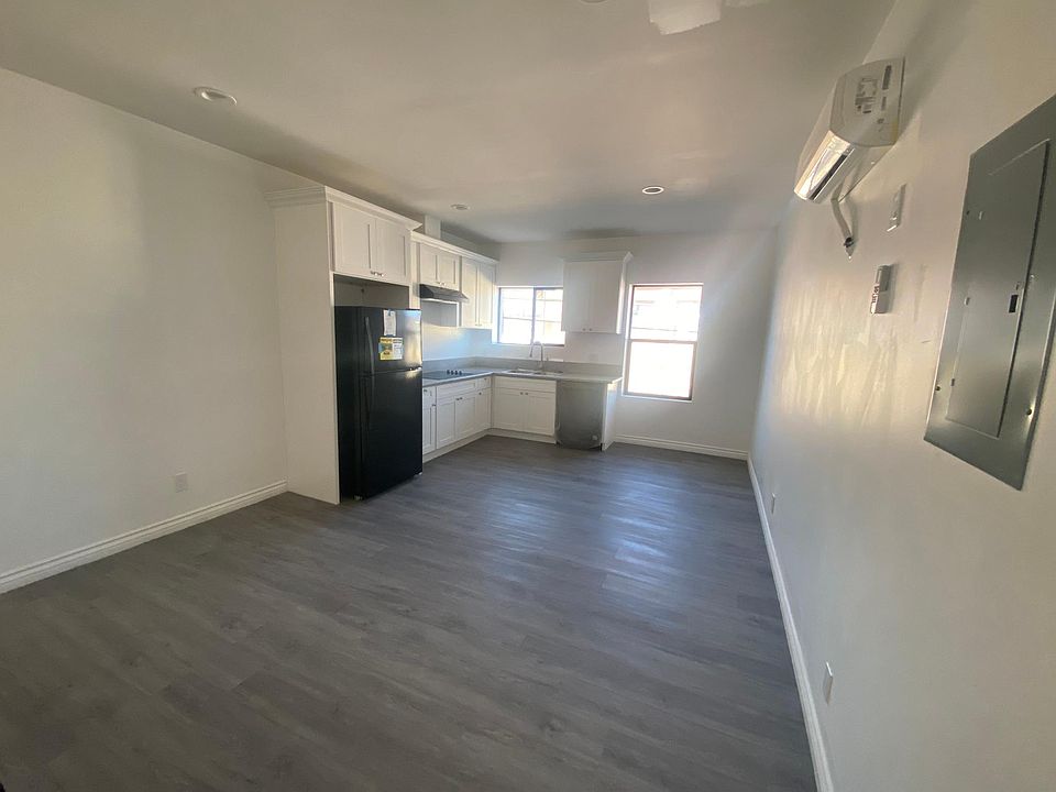 1st image of 4502 S Broadway #4