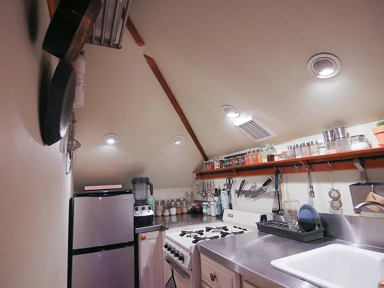 1706 NE Weidler St #PENTHOUSE — Photo 9