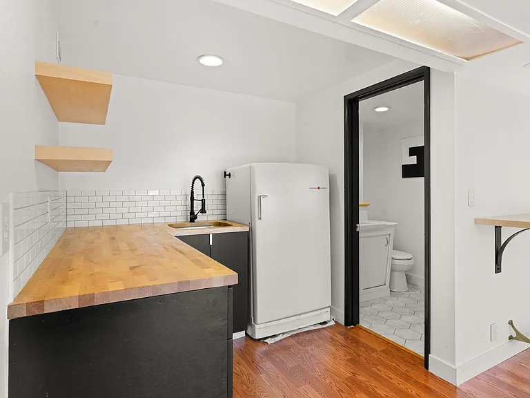 560 N Keene Way Dr — Photo 35