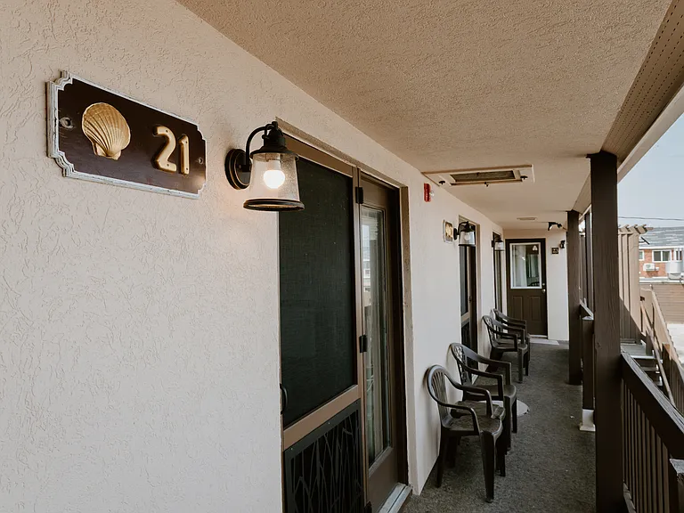 1 Walnut St #21 — Photo 2