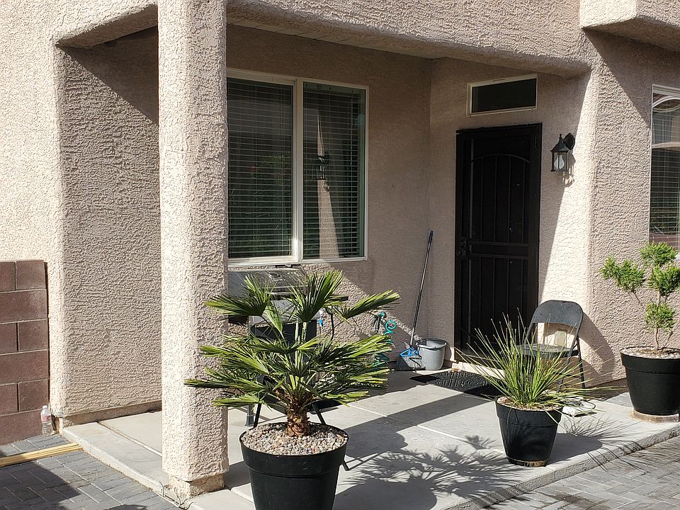 1st image of 6741 Dunraven Ave