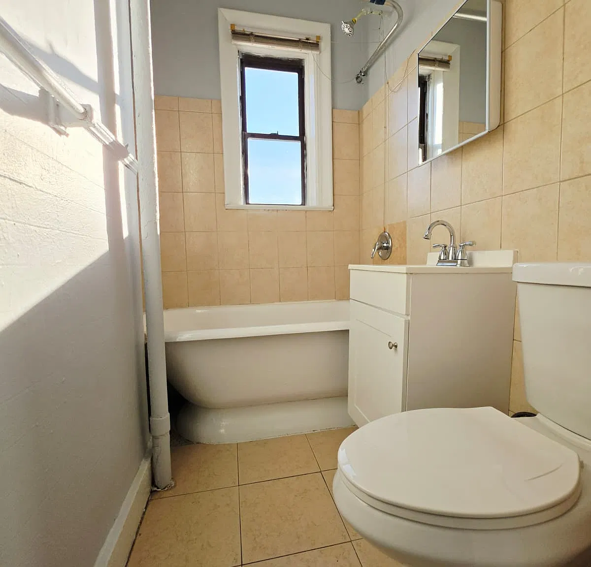 1 bed, 650 sqft, $1,600 — Photo 3