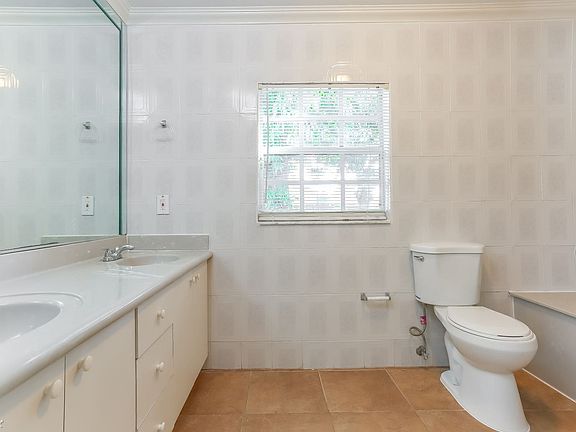 3feb9df6-1739-4ea5-b131-1d7ef0843066-w_1500-h_1000