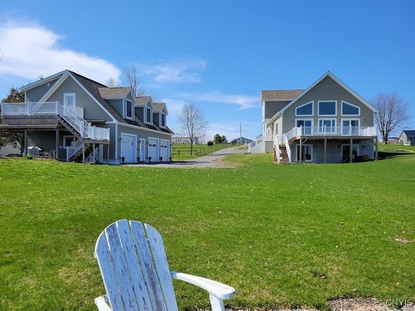 28278 Stony Point Rd, Cape Vincent, NY 13618